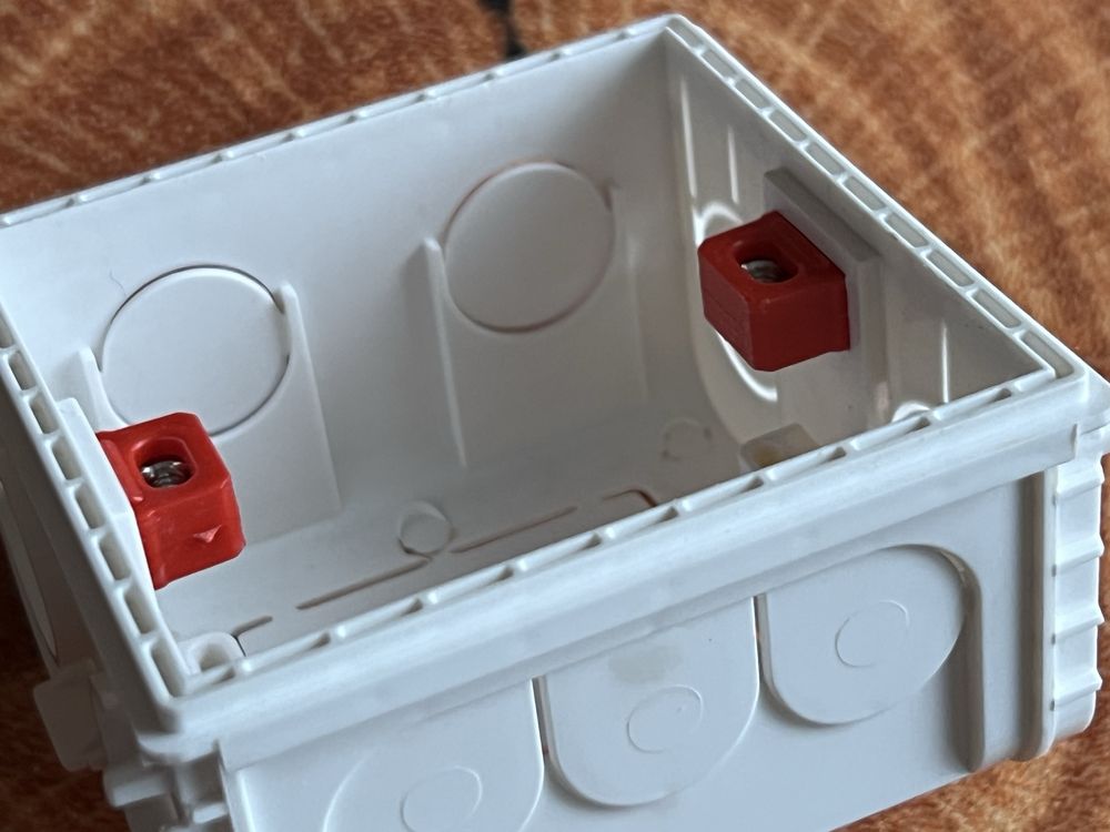 Puszka elektrzyczna smart dom