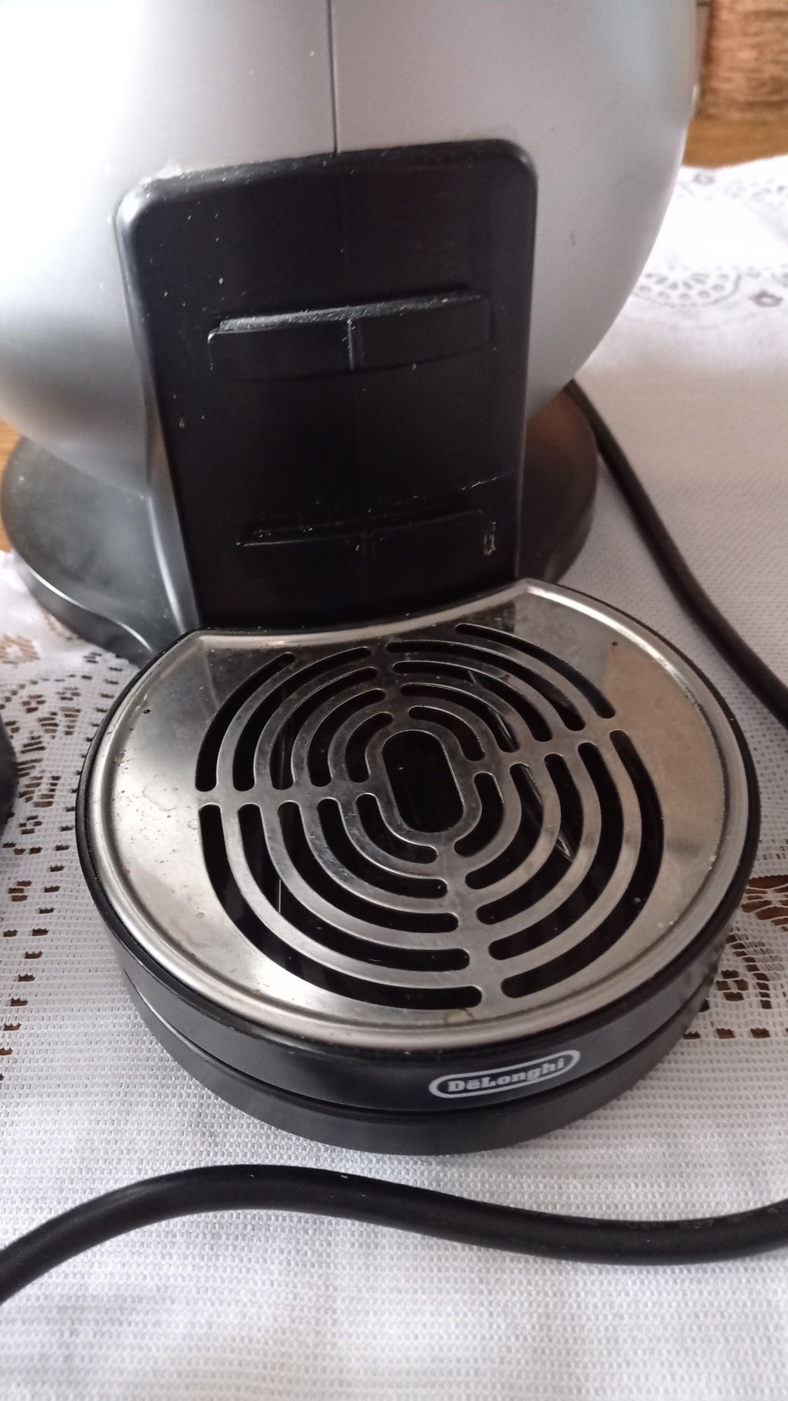 Ekpress do kawy DeLonghi na kapsułki Nescafe