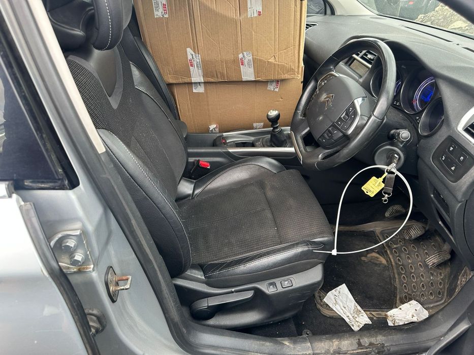 Разборка Сітроен С4B7 Авторозбірка Сітроен С4 2011- запчастини