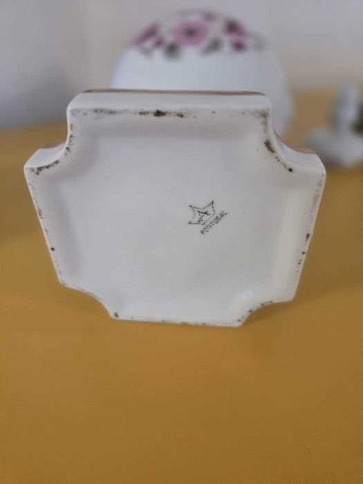 Jarras decorativas Vista Alegre e Casa Bohemia