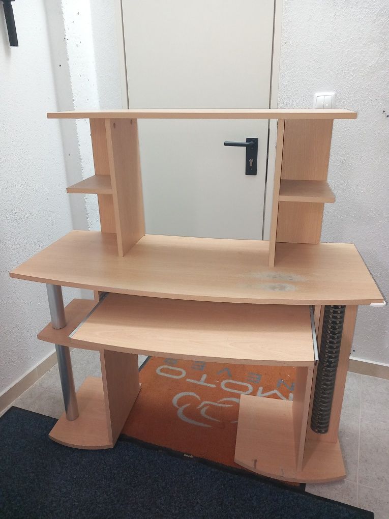 Secretária computador