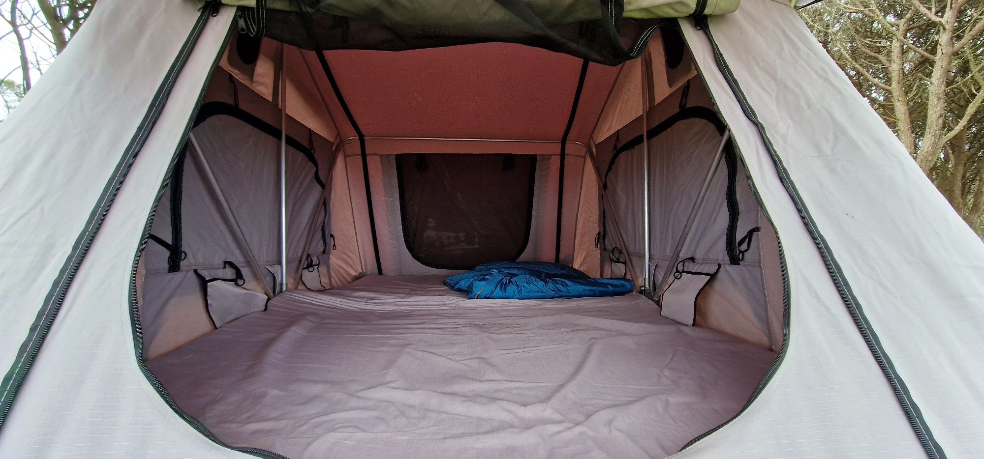Tenda de tejadilho