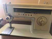 Máquina de Costura SINGER 507 dos anos 70