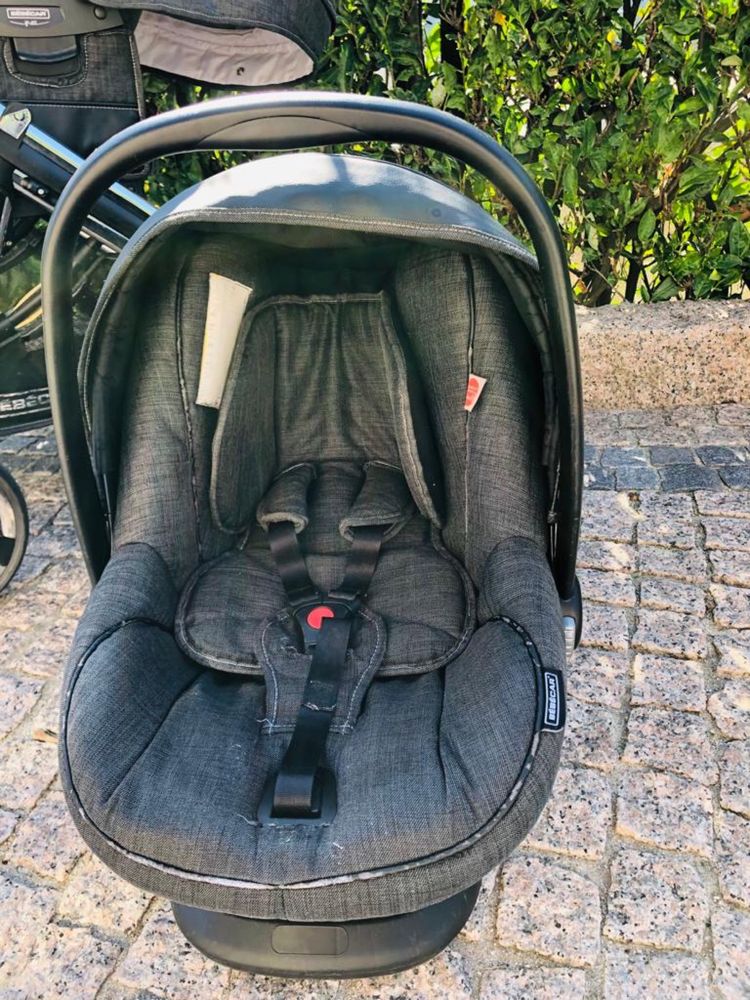 Carro de bebé com assento e babycoque bebécar