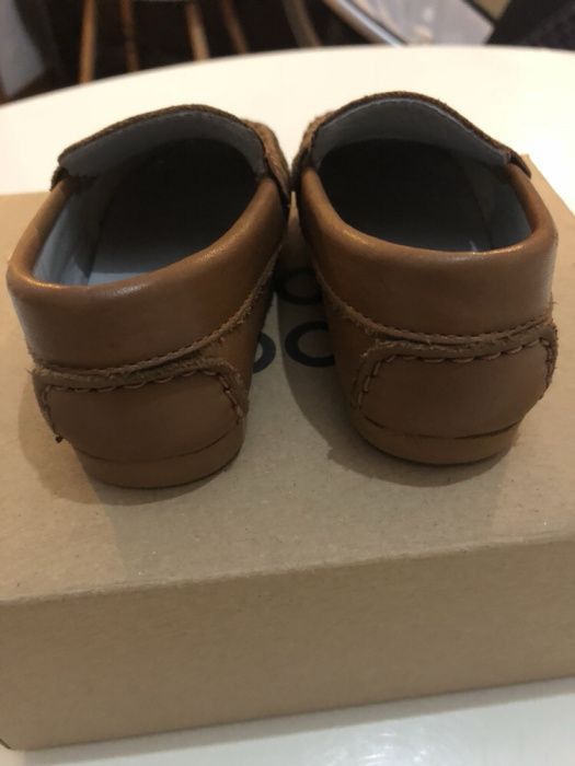 Bonitos sapatos de bébé - todos em pele e super leves