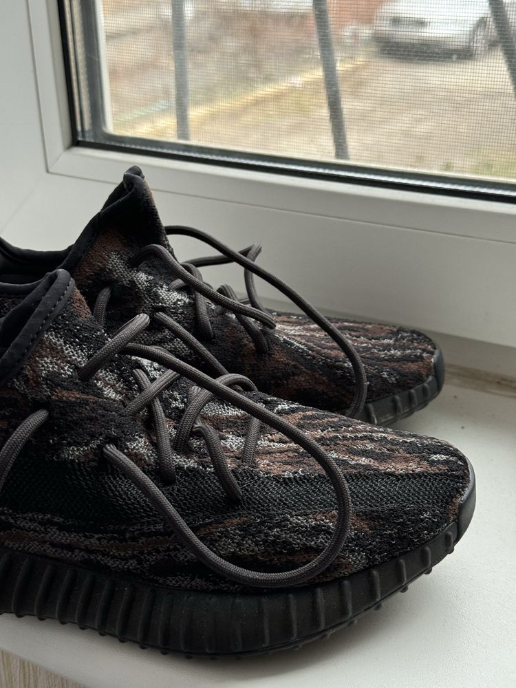Оригинал! Как новые! 38р adidas Yeezy Boost 350 V2 MX Rock