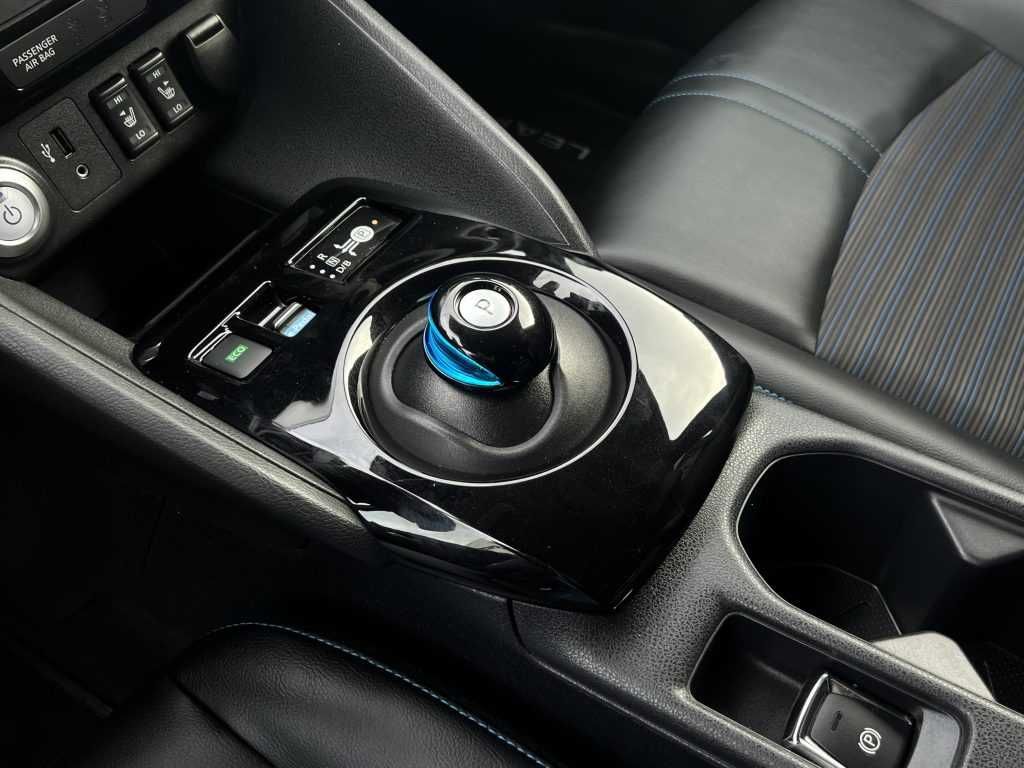 Nissan Leaf Tekna 2018 40 кВт/год