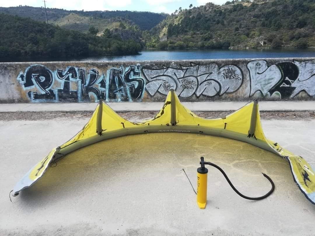 Vendo esta Asa de kite surf pois adquiri uma nova