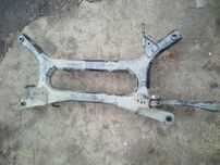Подрамник задний Toyota Prius 50 5120647012
