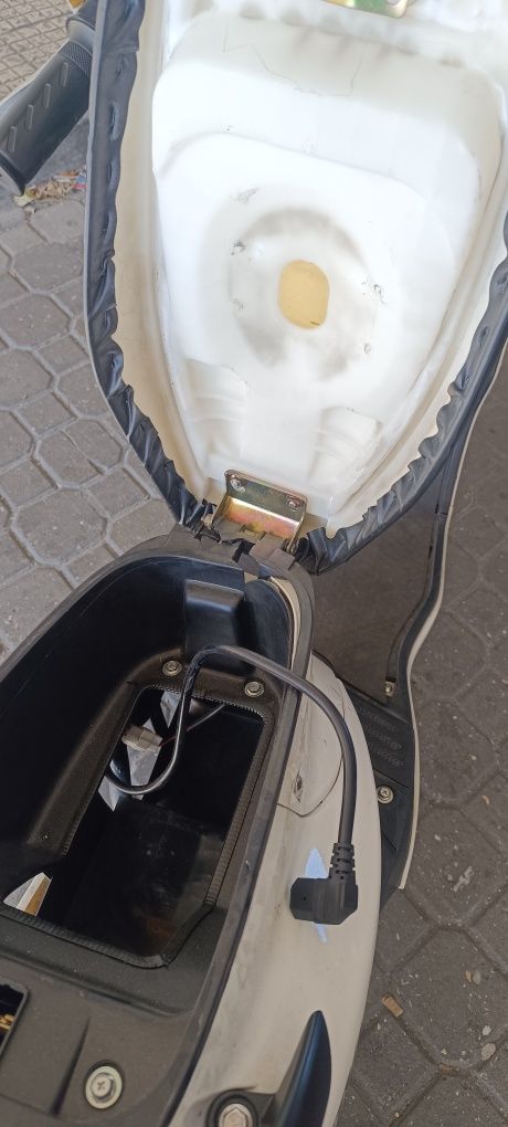 Mota Scooter Elétrica Seminova - Milg