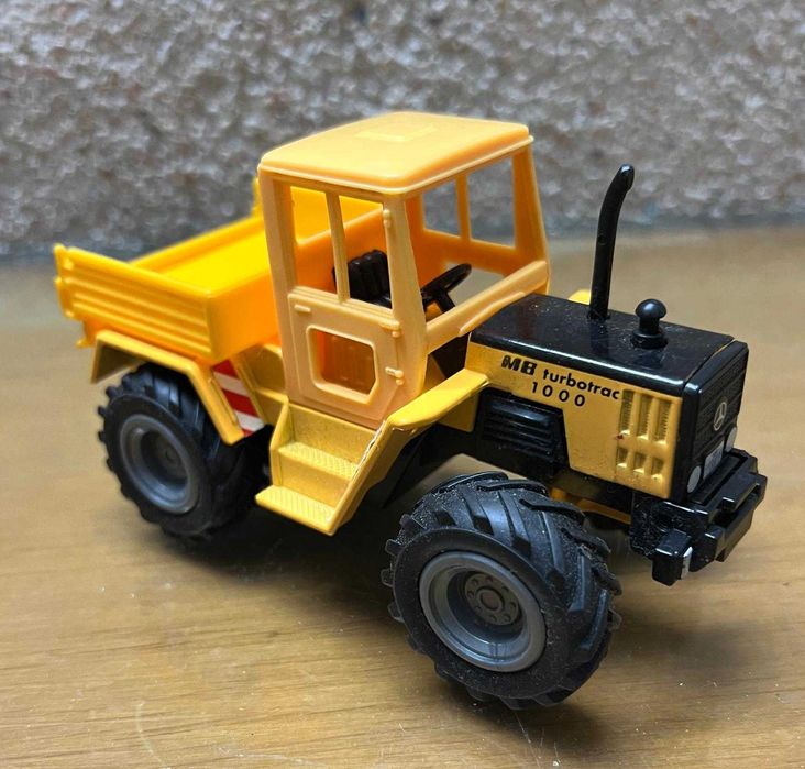 Trator MB Turbotrac 1000 – Miniatura Agrícola Colecionável