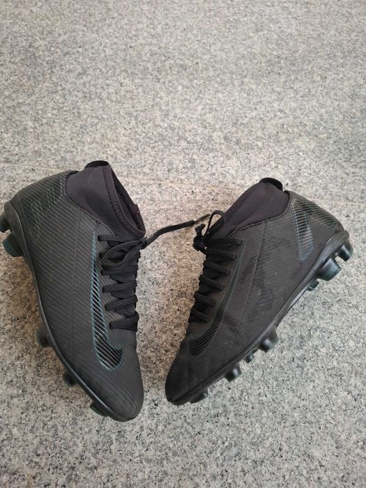 Chuteiras Nike criança tamanho 34