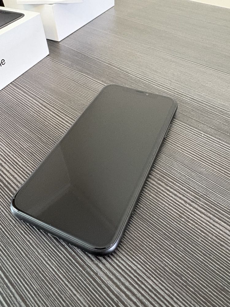 iphone XR 64gb  Neverlok комплект
