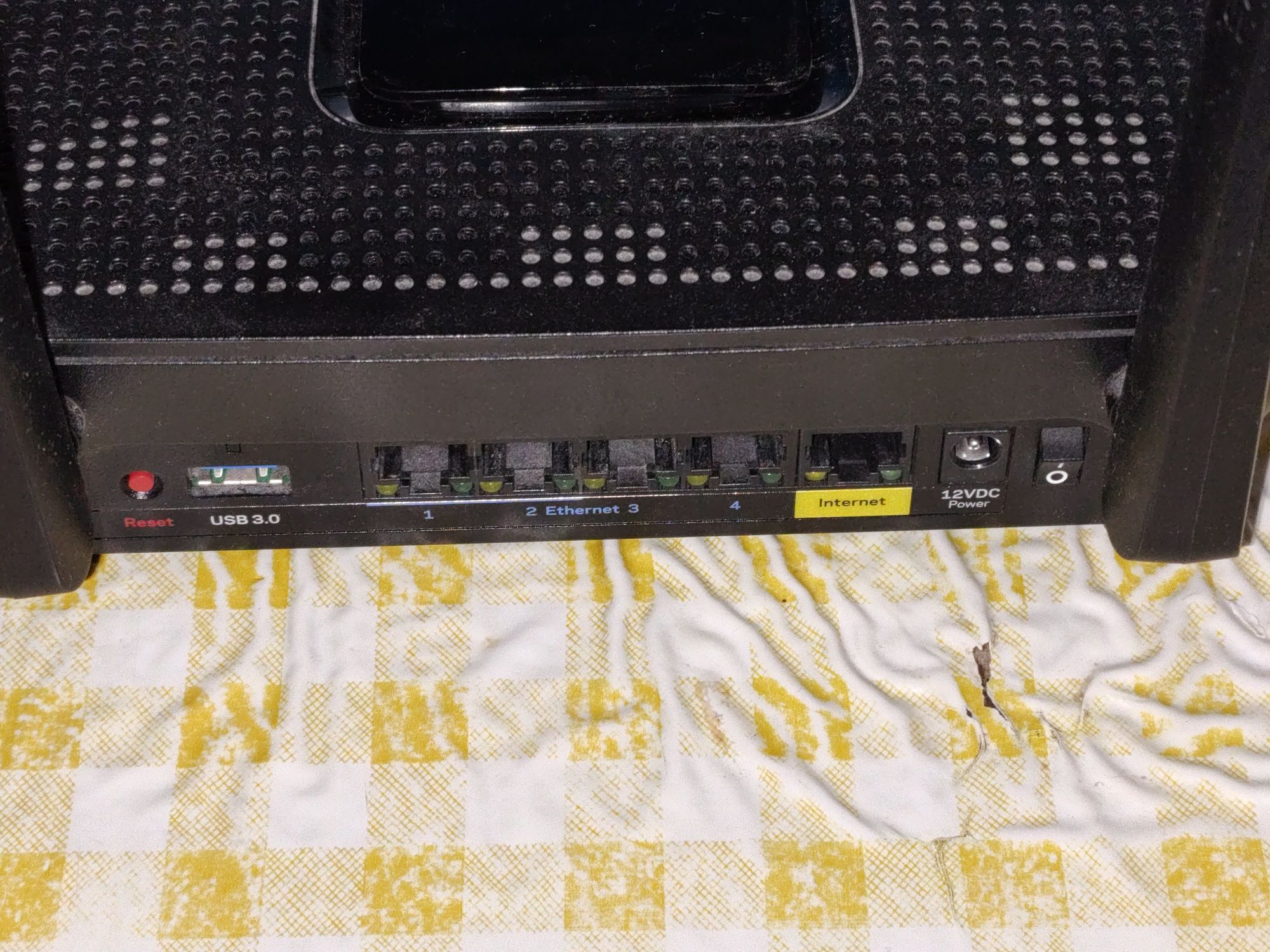 Маршрутизатор LinkSYS EA8300