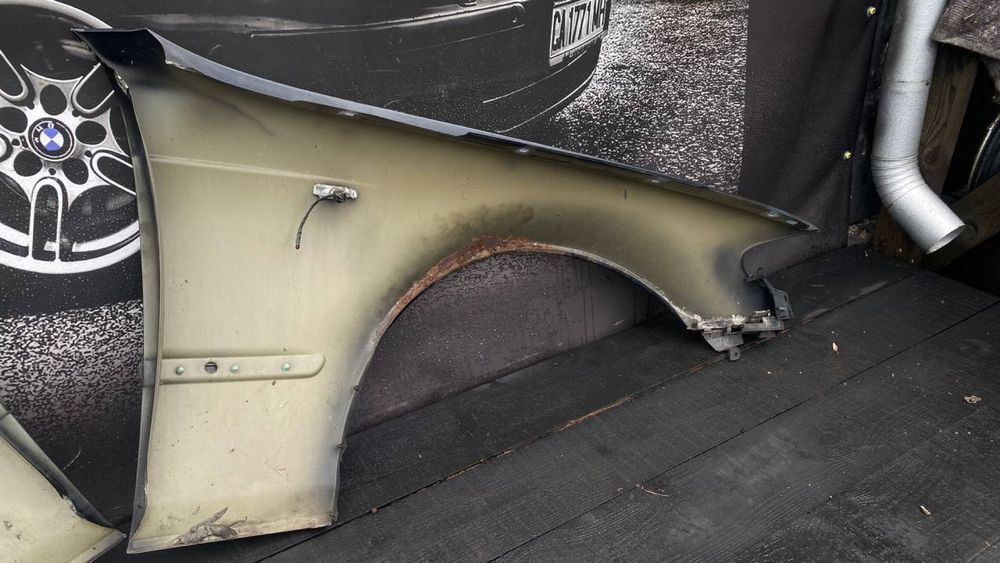 Крило BMW E46 рестайлінг крила крило бмв е46 шрот авторозборка BUMER