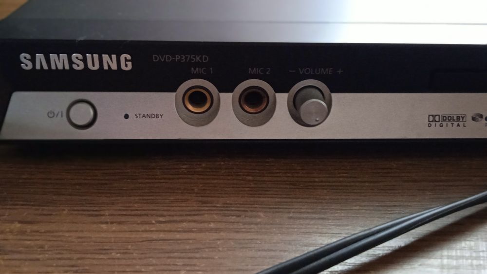 Програвач DVD з функцією караоке