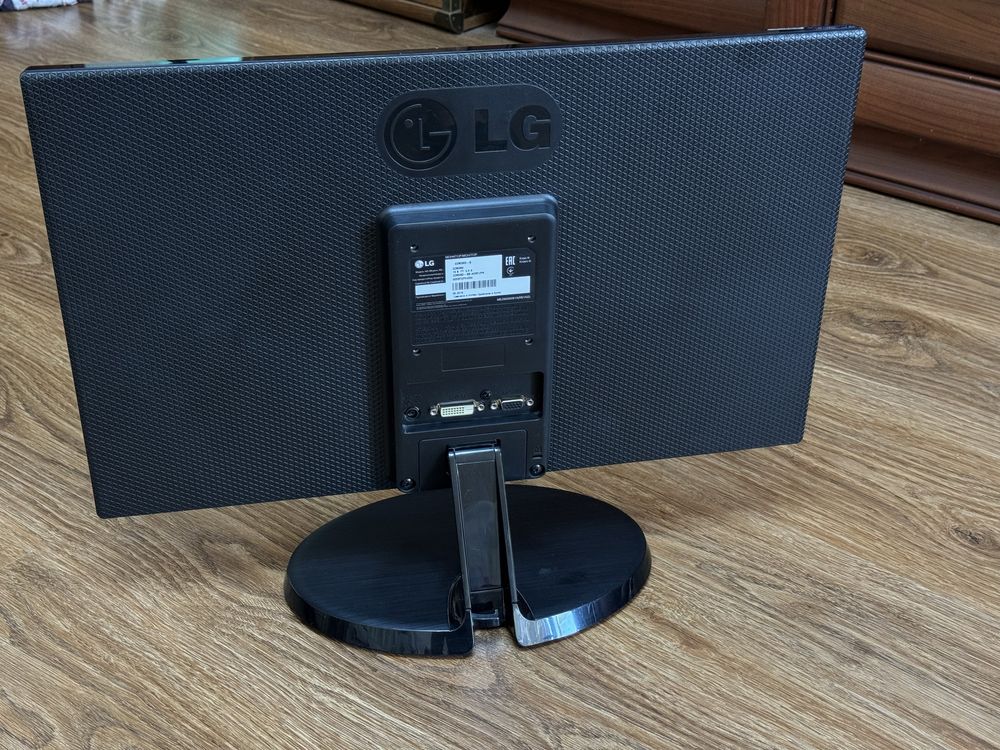Монитор LG22M38D-B