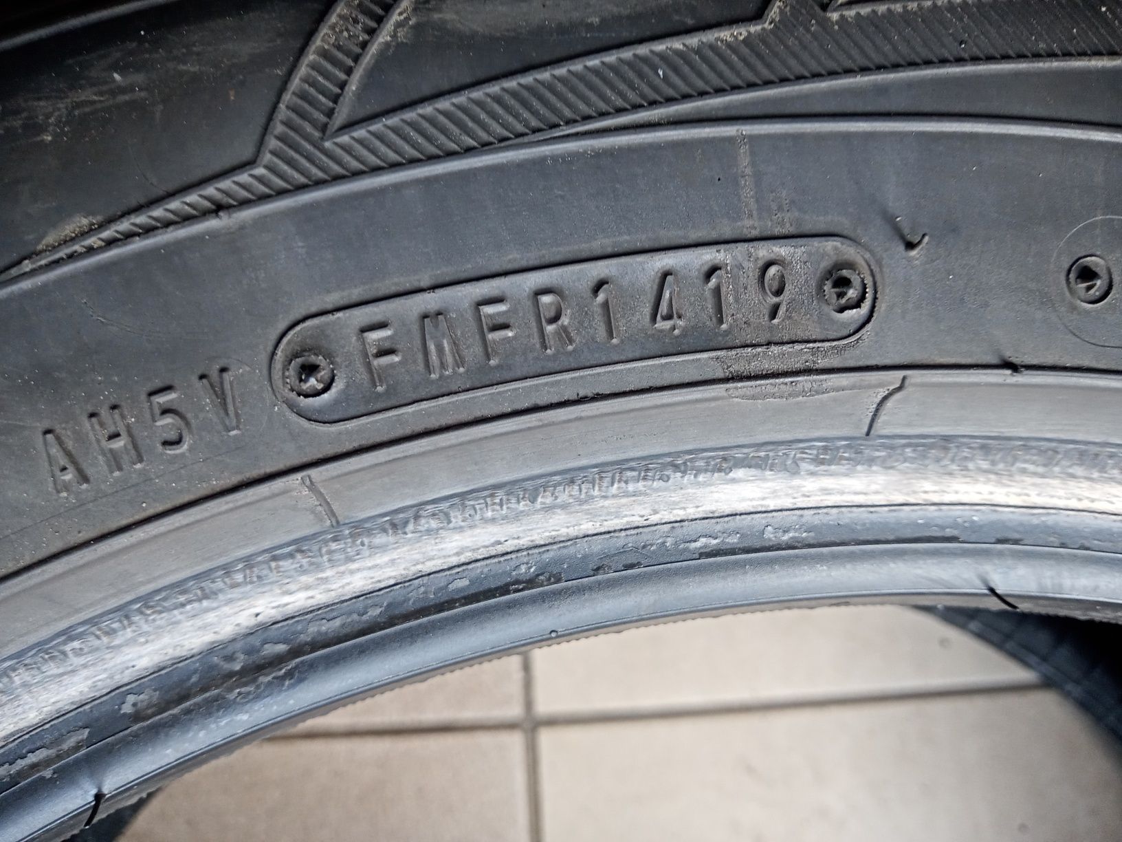 Opony zimowe Falken 235/50R18