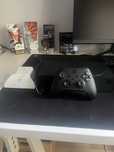 Xbox Series S w wersji czarnej z dyskiem 1TB.