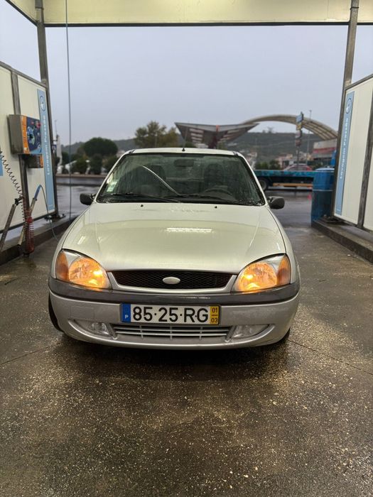 Ford fiesta 1.2 150mil quilómetros reais!