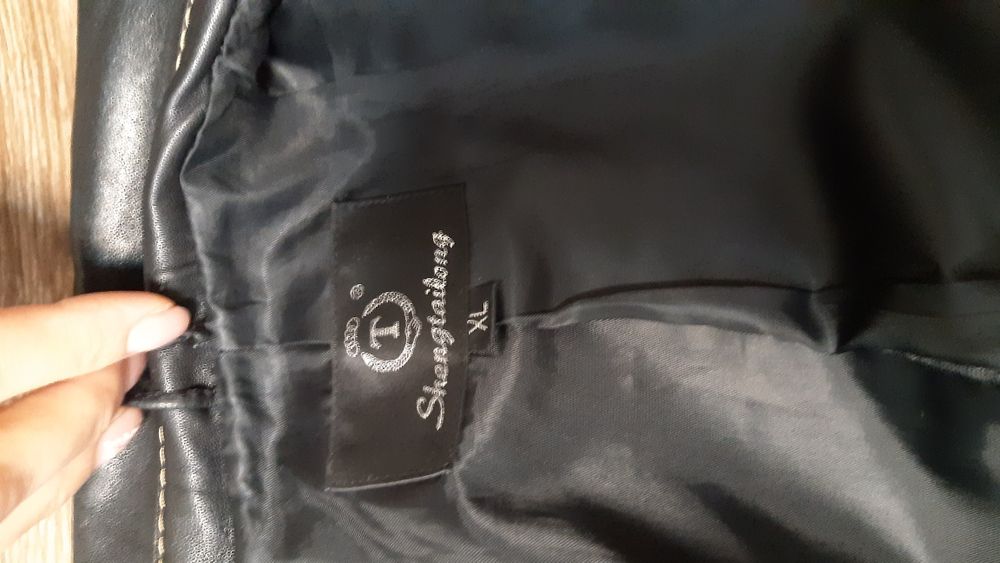 Кожаный пиджак женский