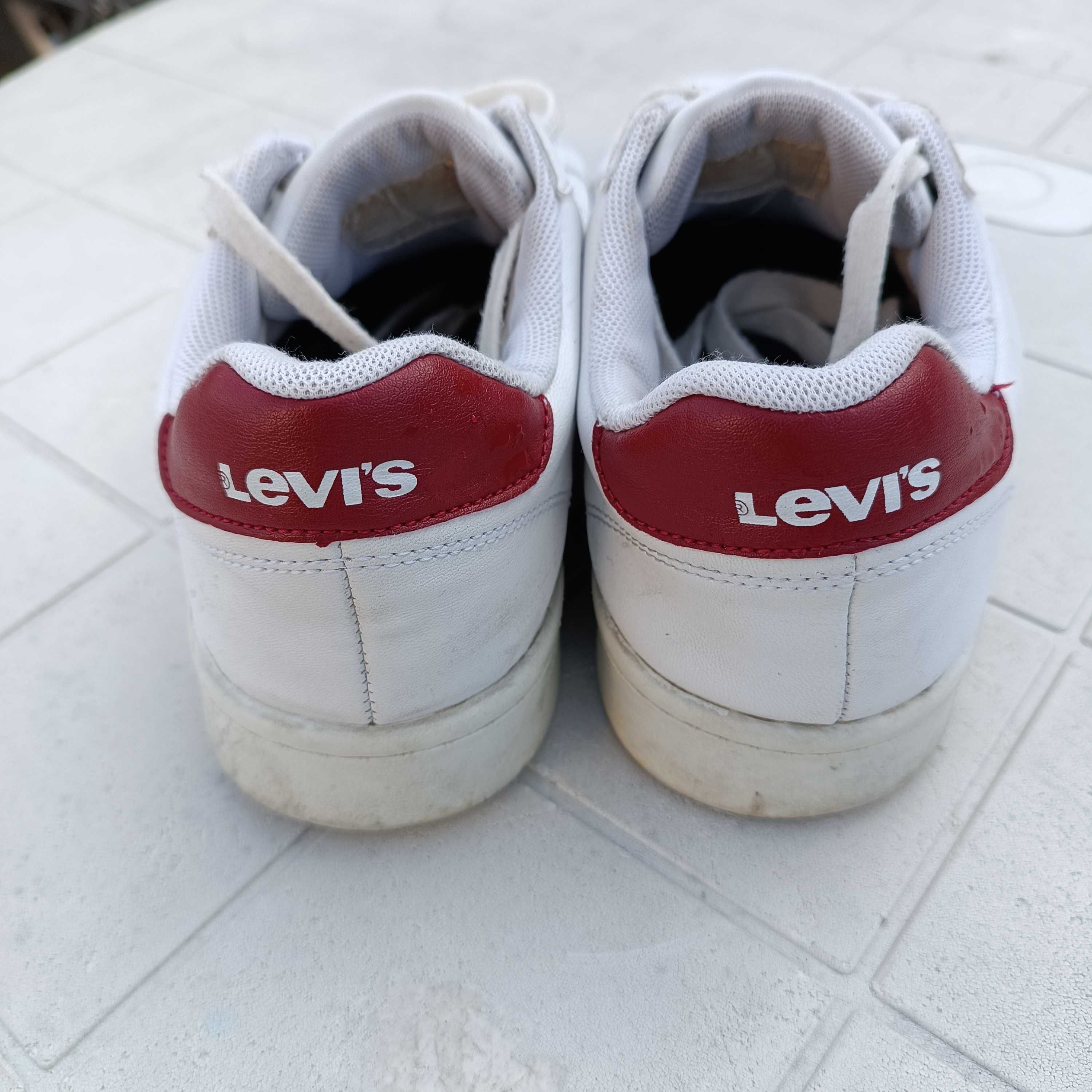 Buty sportowe firmy Levi's