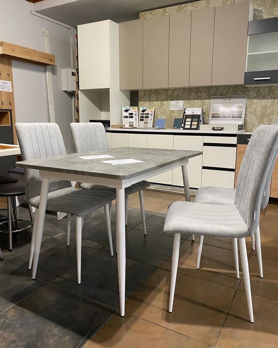 Комплект стіл обідній та стільці