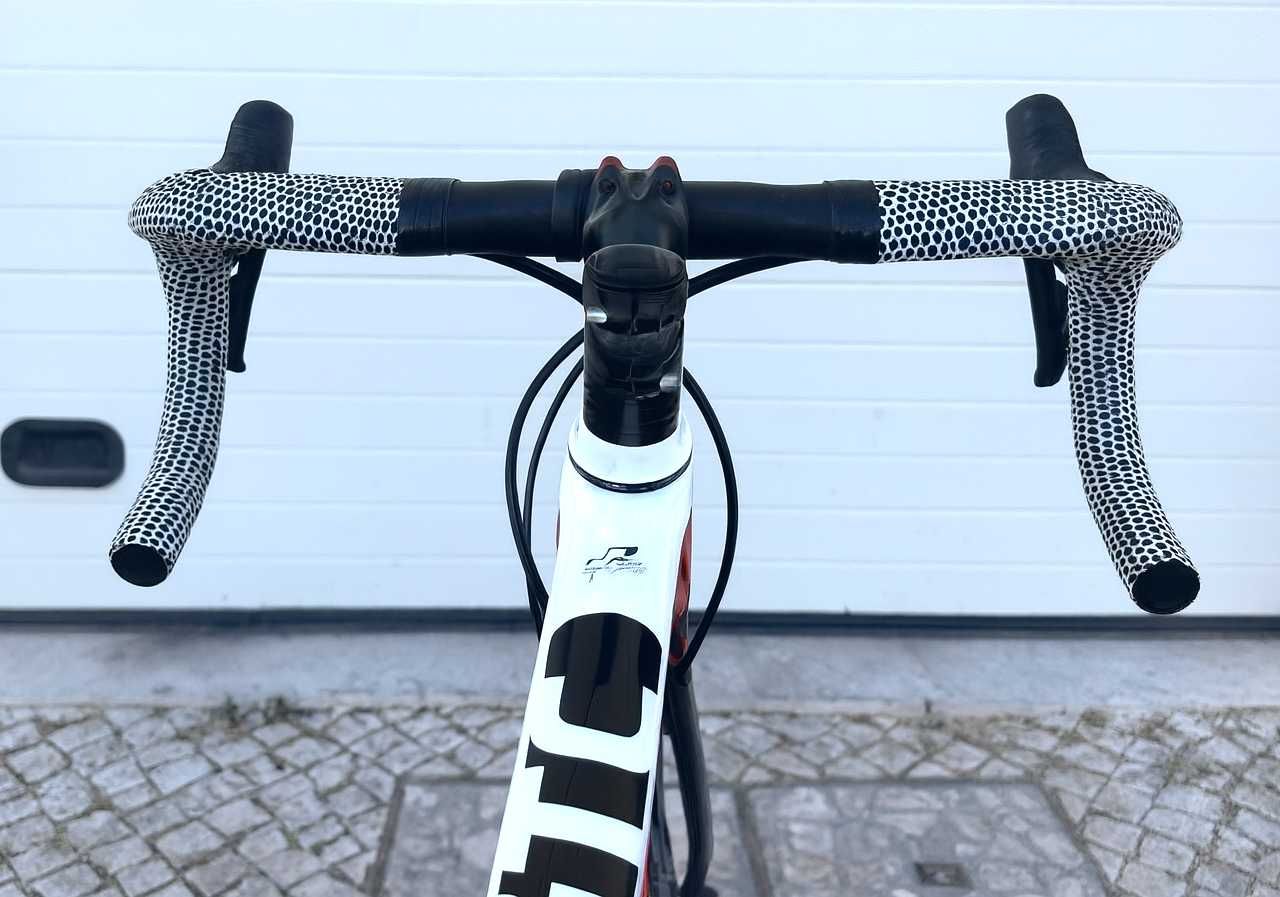 OPORTUNIDADE! Bike de Estrada Cube Agree GTC Full Carbono [T53]