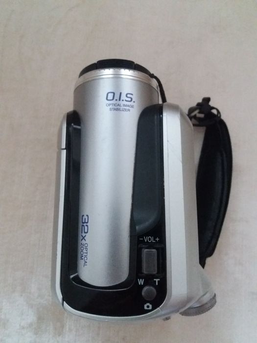Kamera Panasonic SDR-H20 + etui