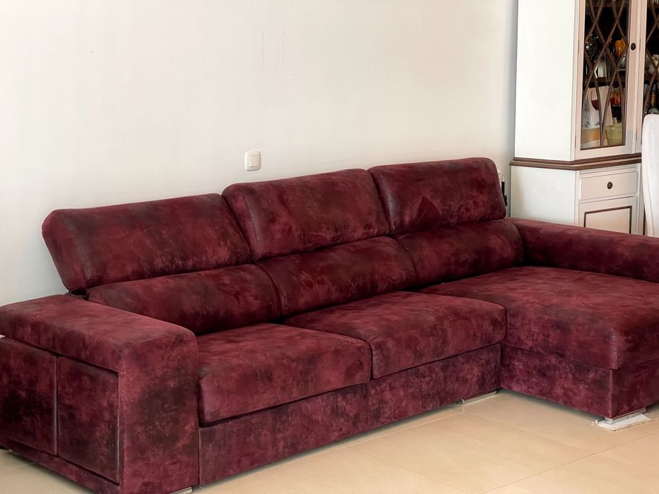 Sofá cama 3 lugares pele verdadeira bordeaux c/ 2 bancos incluídos