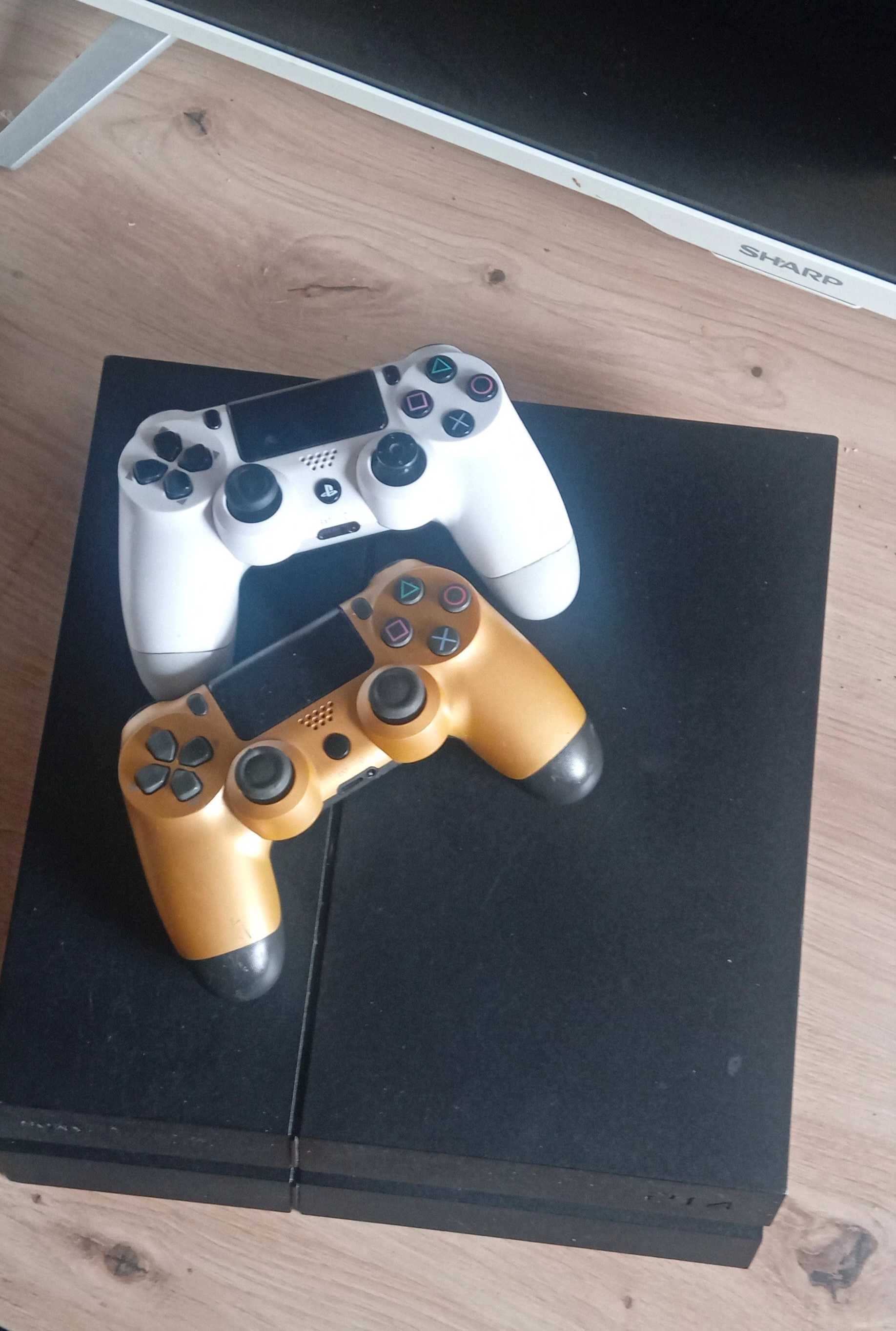 Sprzedam PlayStation 4