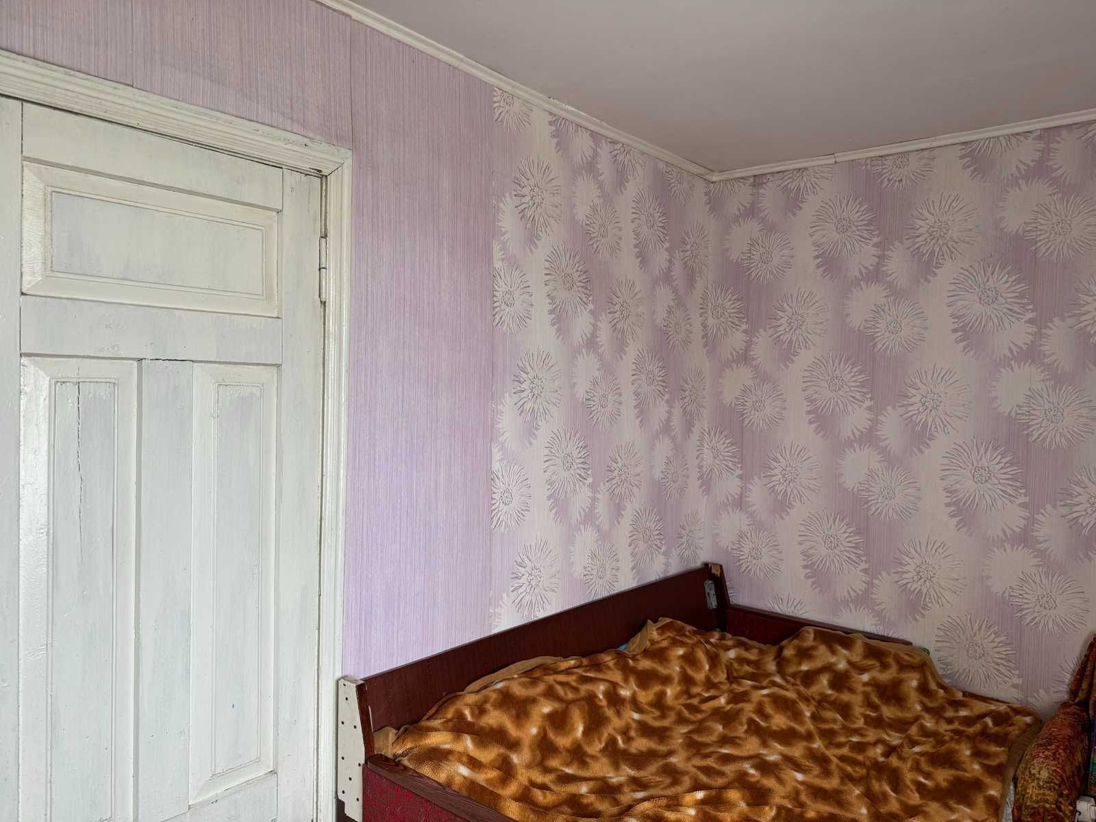Продається 2к квартира в Гнівані