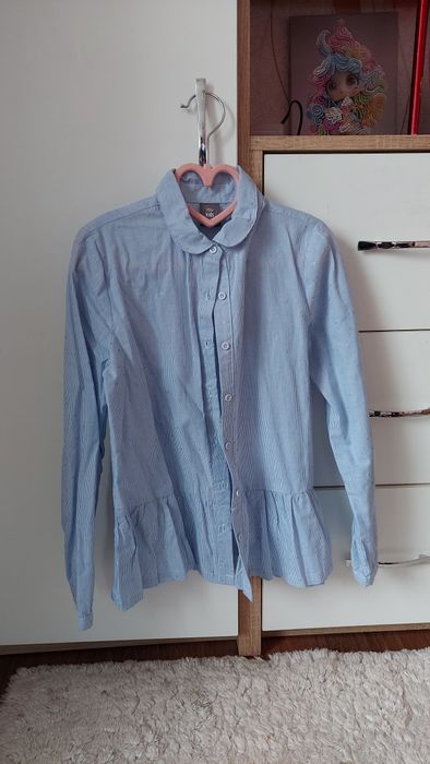 Рубашки і кофта, речі пакетом