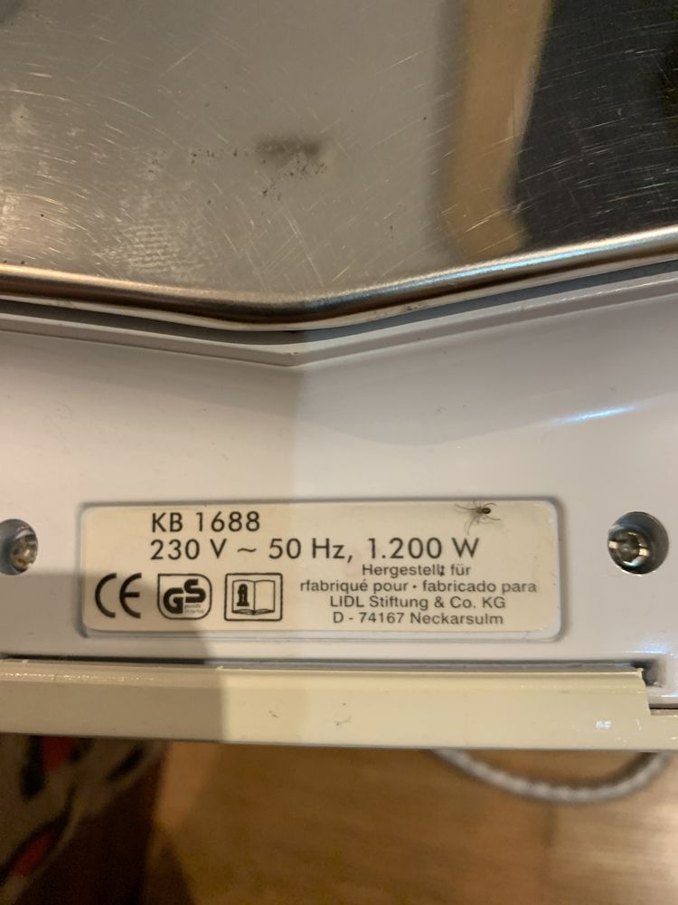 Ferro de engomar a vapor Tronic