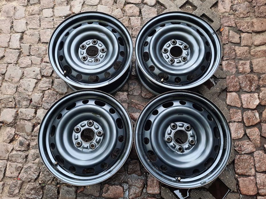 Oryginalne felgi stalowe MAZDA 3 CX-3 16" 5x114,3 ET 50