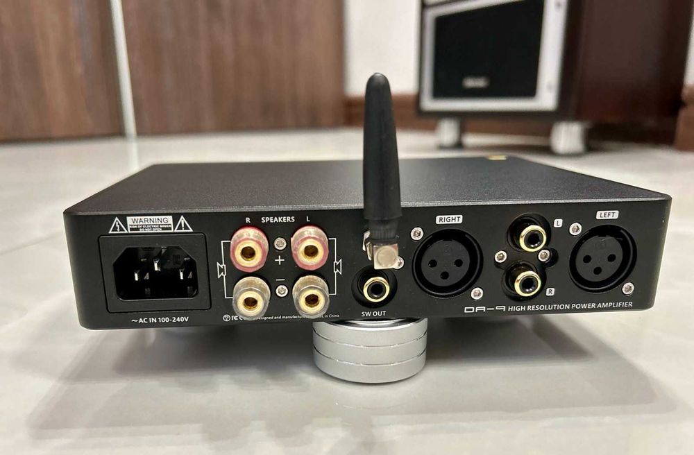 Продам дискретный усилитель мощности ЦАП с блютуз S.M.S.l   DA 9