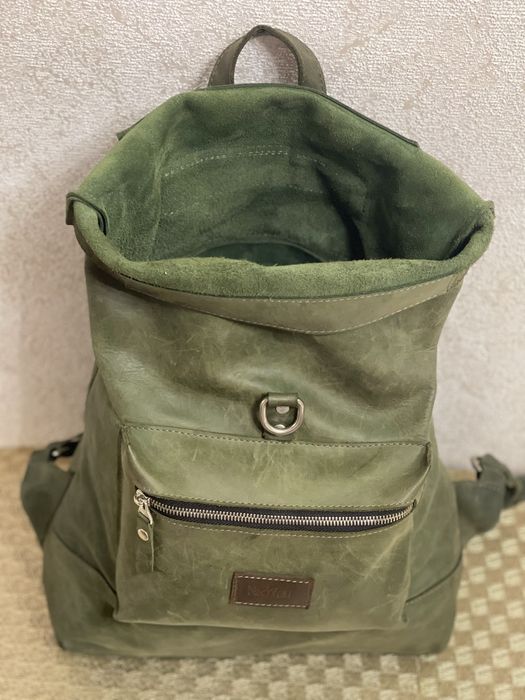 Продам кожаный рюкзак