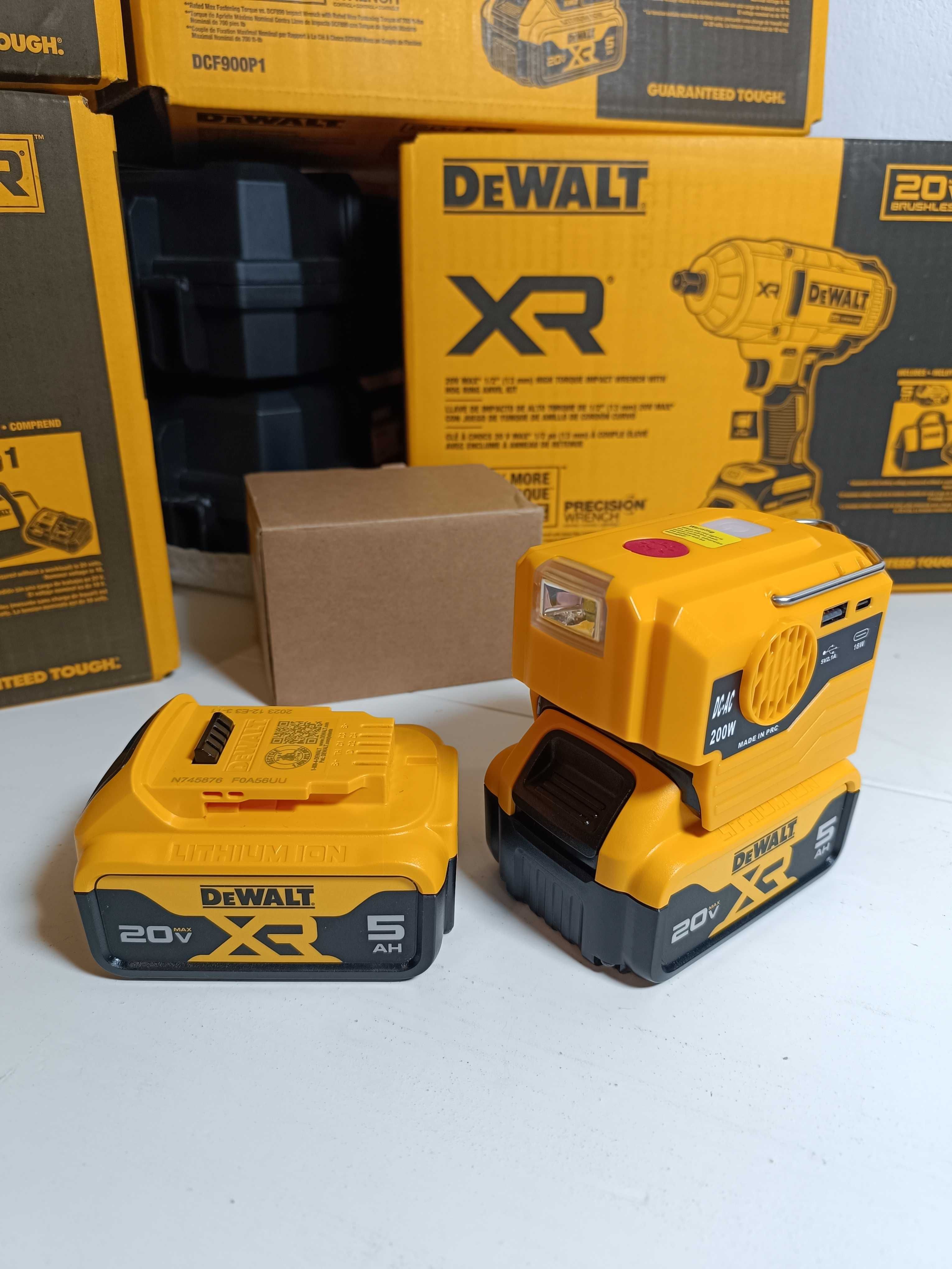 Инвертор dewalt інвертор 200вт з Америки 20в з ліхтарем та usb type-c