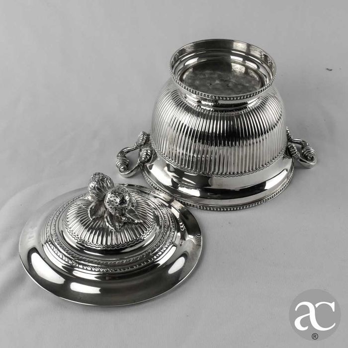 Terrina em prata Portuguesa Águia