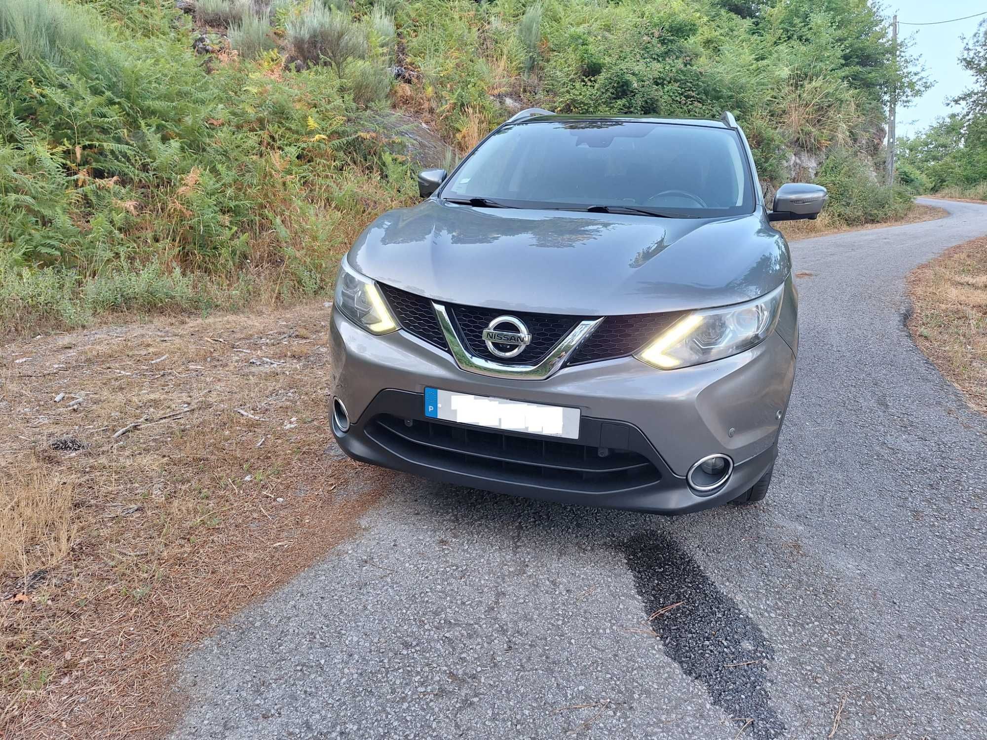 NISSAN QASHQAI Tekna Premium 1.6 dci 130cv "Full Extras"