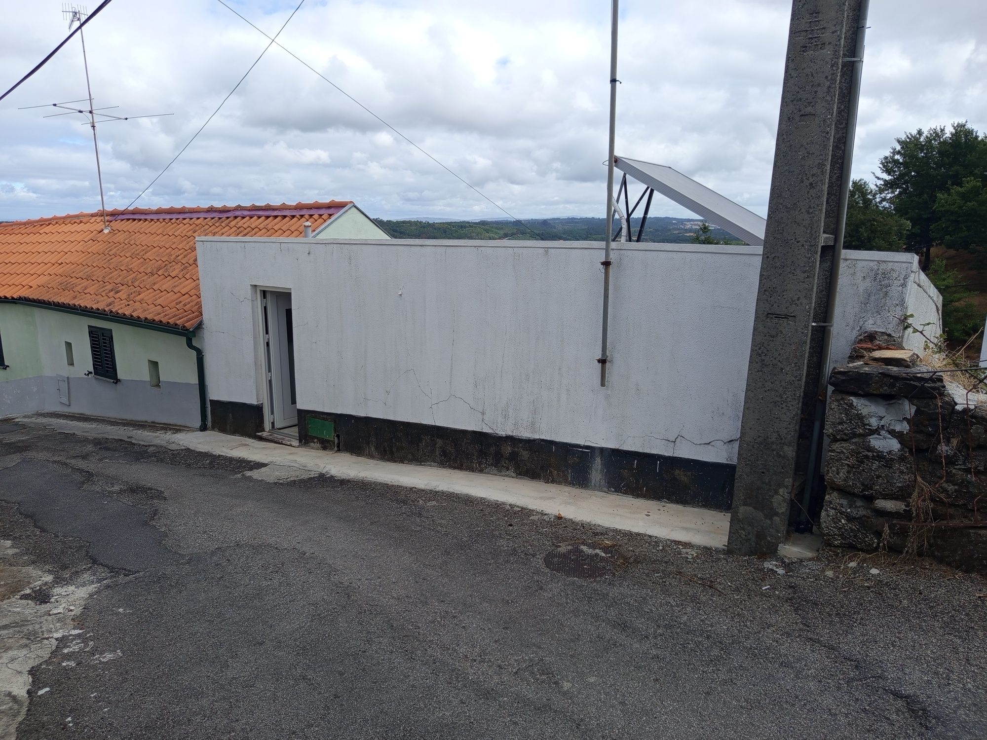 Moradia V2 em Seia habitavel
