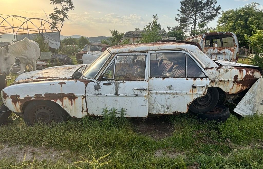 Mudelo:Mercedes 220