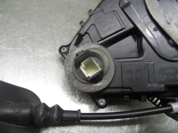 Fechadura / fecho porta trás direito RENAULT Captur (J5_)