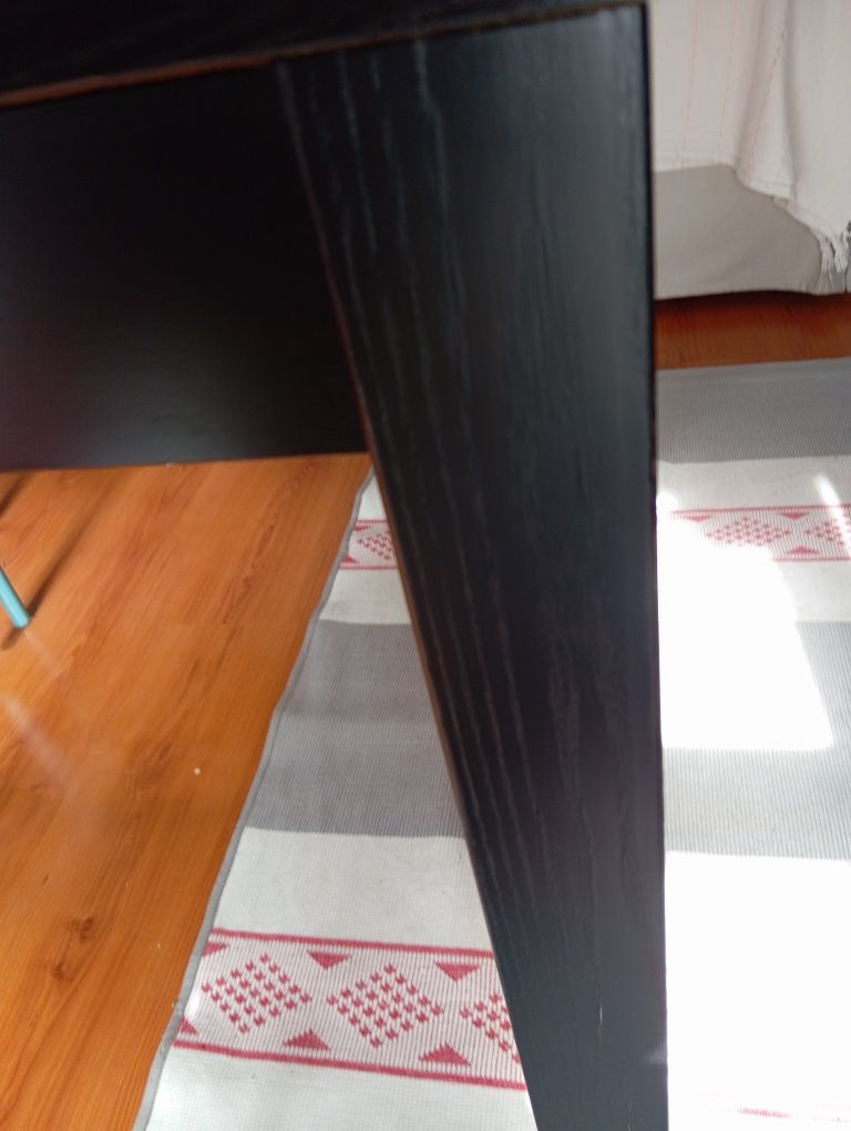Mesa de jantar de abrir em preto