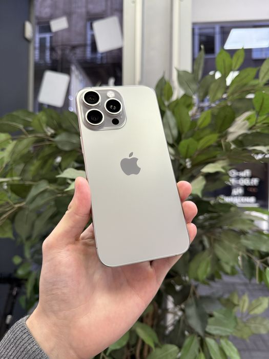 iPhone 15 Pro Max 256GB Natural Titanium