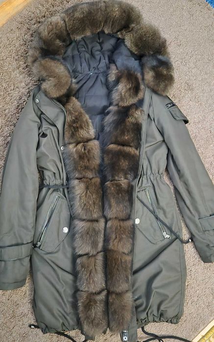 Парка жіноча,розмір s