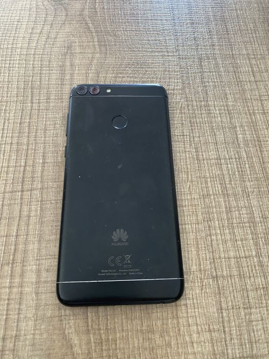 Huawei P Samart (2017)