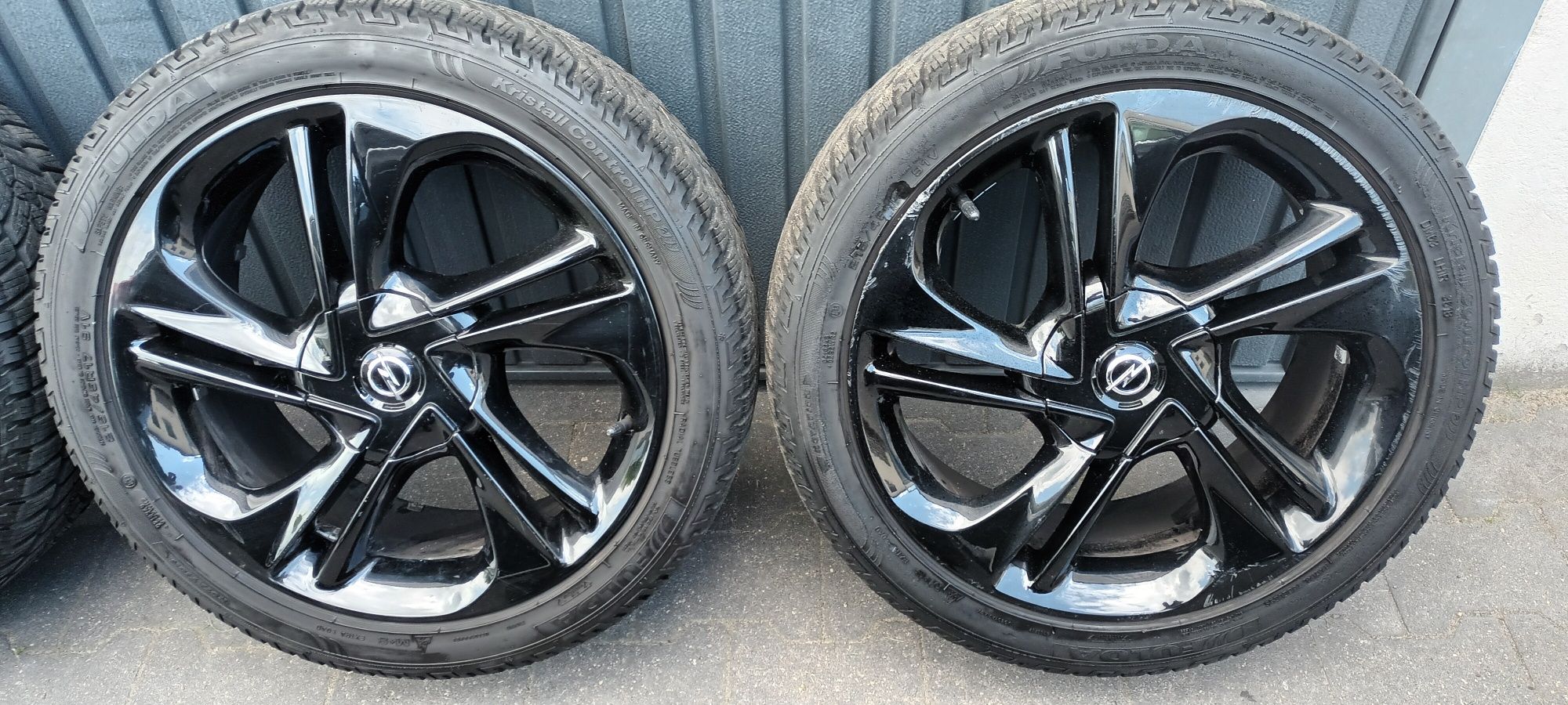 Koła Felgi Aluminiowe OPEL CORSA E ADAM KARL 215/45/17 4x100 et44 TPMS