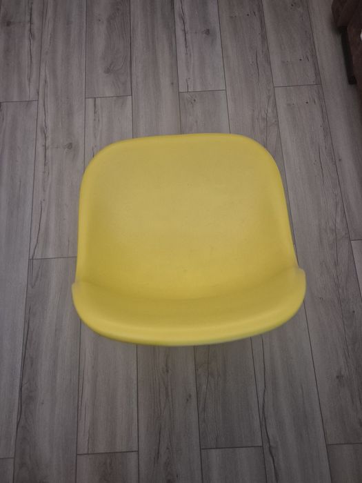 6 krzeseł,  salon, kuchnia