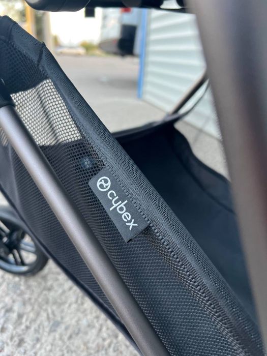 Коляска Cybex Melio прогулянкова коляска